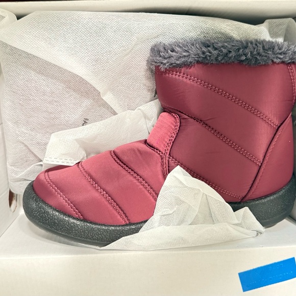 Dream Paris Women's purple or red wine Winter Boots. NWT. fast 🚚📦size 7.5 - Picture 10 of 16